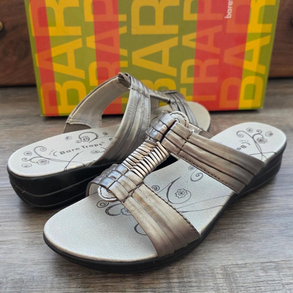 Baretraps Justee Metallic Old Silver Leather Wedge Slide Sandals 7.5M BT20906